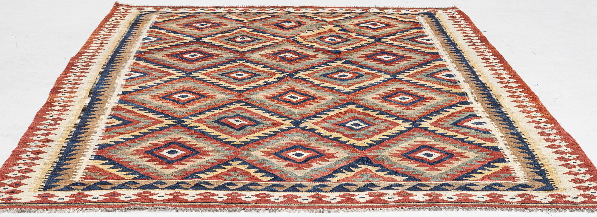 Matta, kelim, ca 292 x 201 cm.