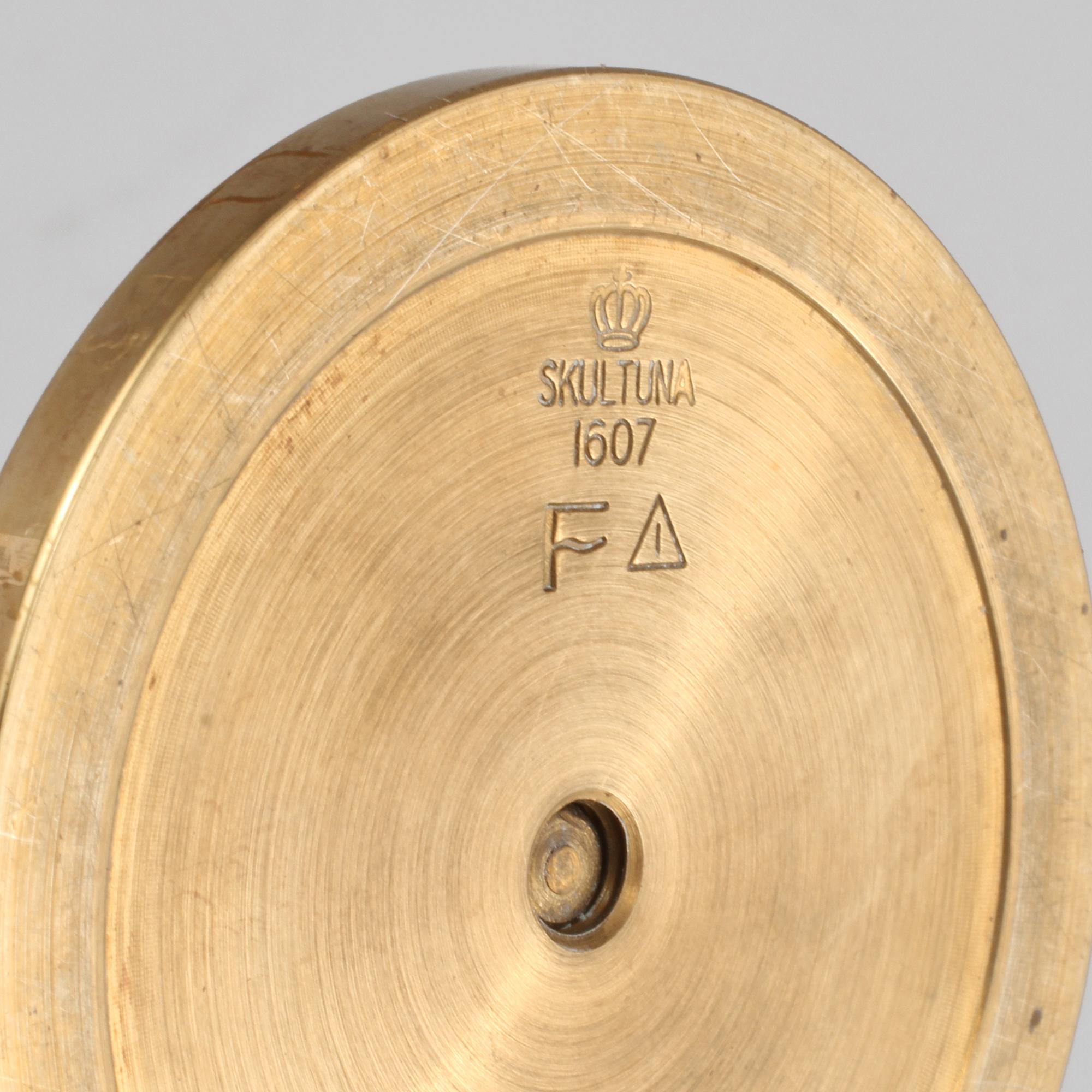 LJUSSTAKAR, 3 st, mässing, "Tulpan", Pierre Forsell, Skultuna, 1900-talets andra hälft.