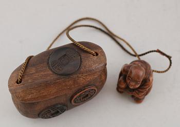 INRO MED NETSUKE, trä, Japan, sent 1800-tal.