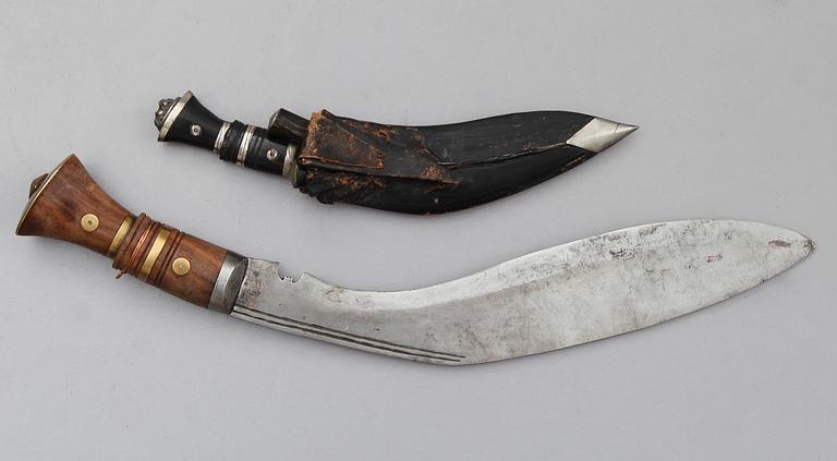 KUKRI, 2 st, Nepal/Indien, 1900-tal.