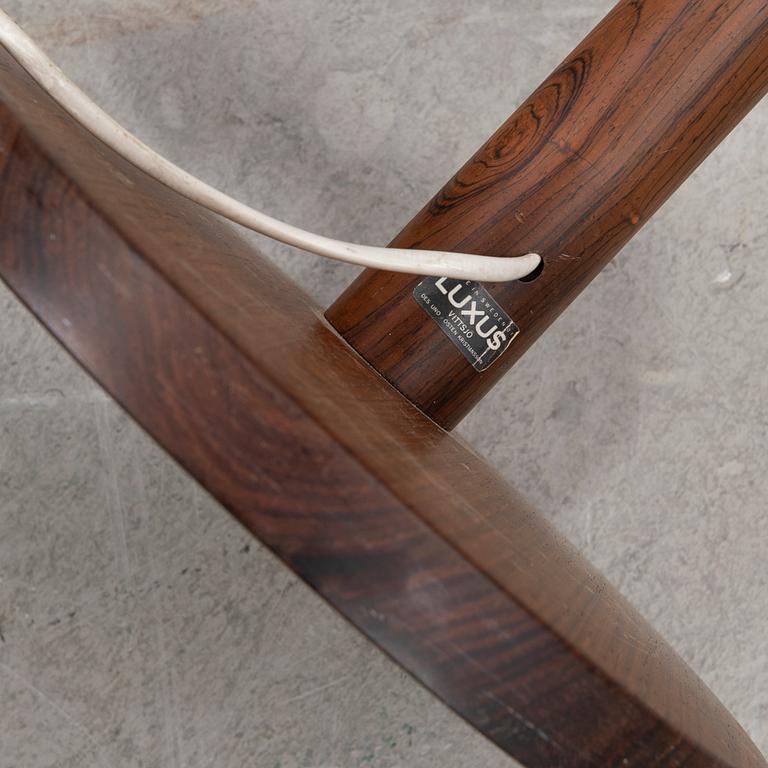 Uno & Östen Kristiansson, floor lamps a pair, Luxus, second half of the 20th century.