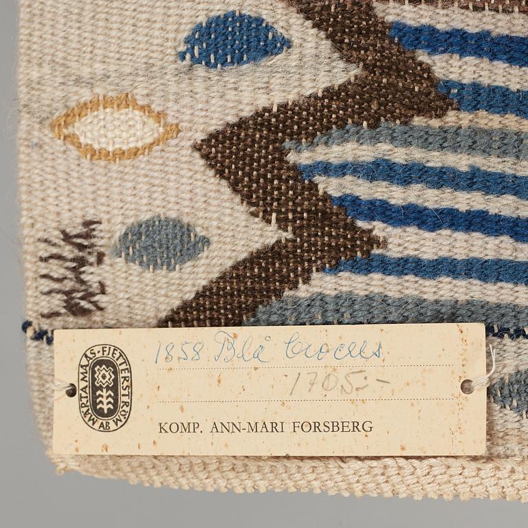 TEXTILE. "Blå Crocus". Tapestry weave variant. 32,5 x 75  cm. Signed AMF.