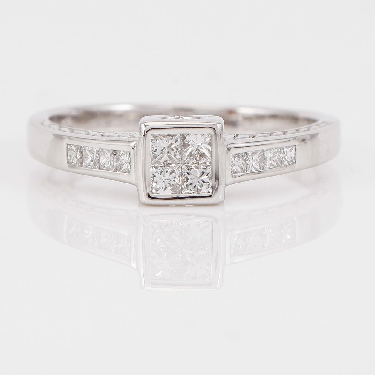 RING, 14K vitguld och diamanter.