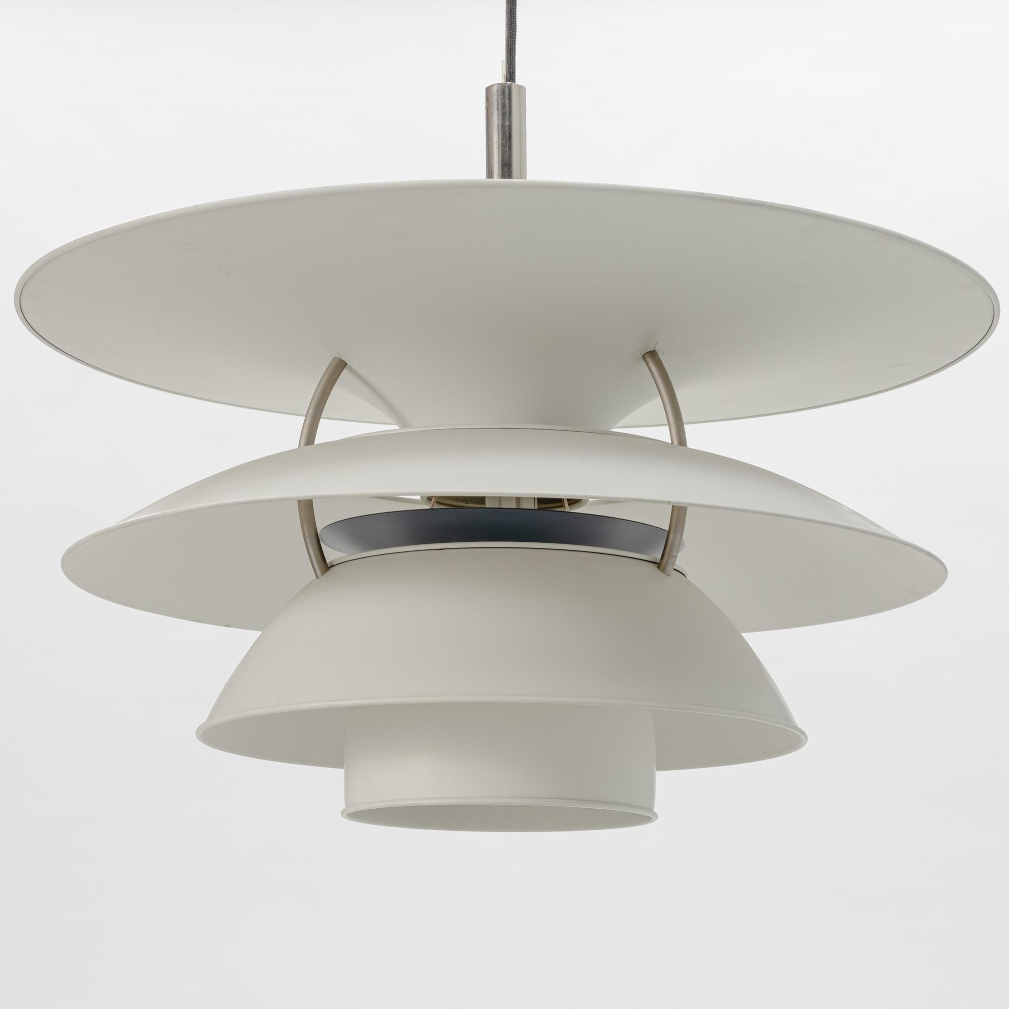 Poul Henningsen, taklampa, "Charlottenborg PH 6 ½-6", Louis Poulsen, Danmark.