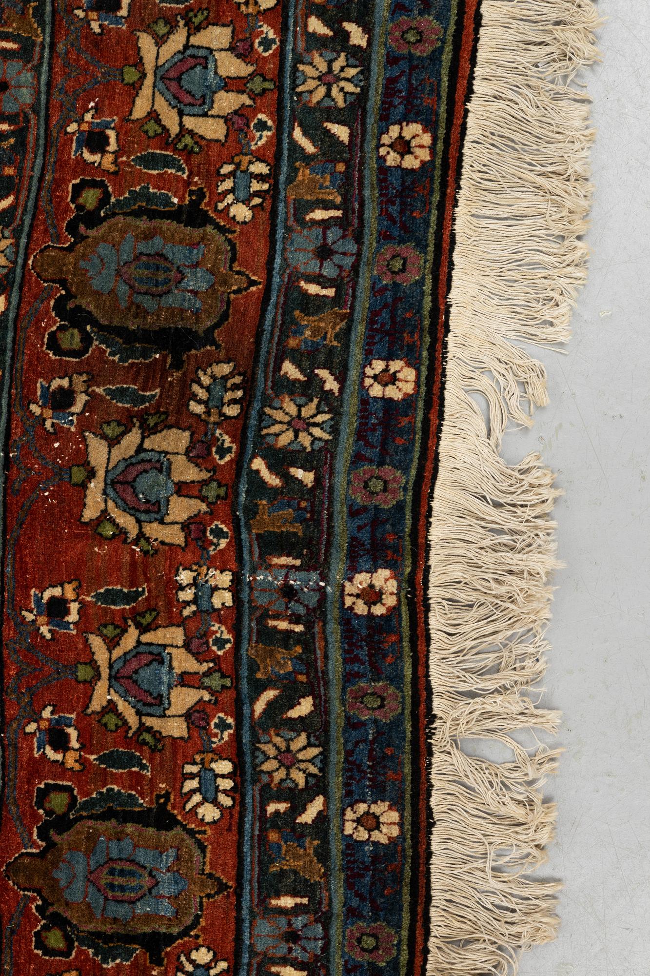A carpet, semi-antique Veramin, ca 300 x 204 cm.