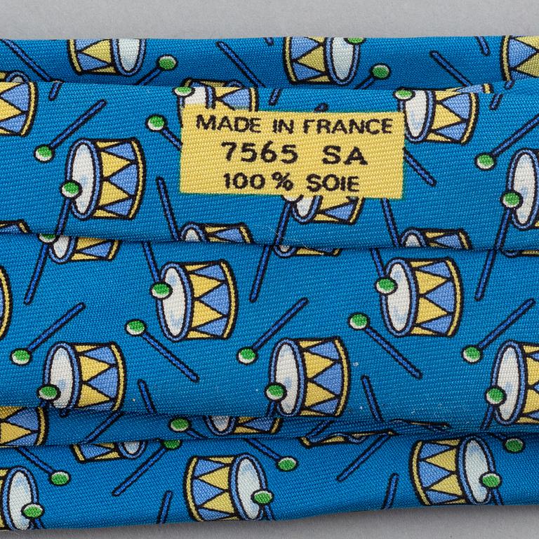 Hermès, three silk ties.