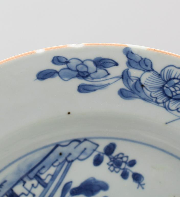 TALLRIKAR, 5  st (3+1+1), porslin, Kina, Qianlong 1736-1795.