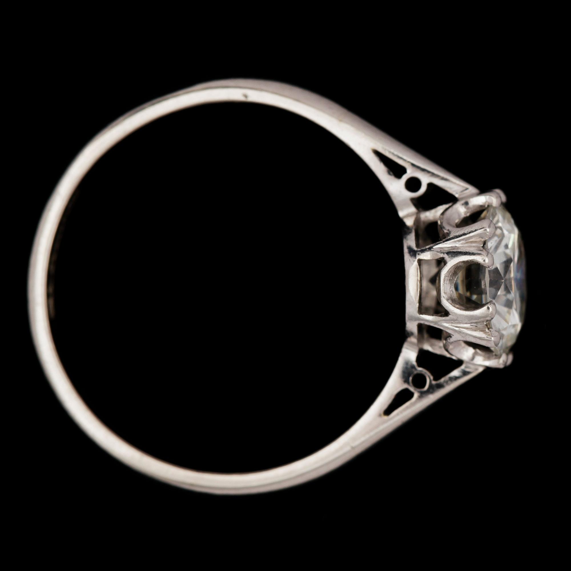 A brilliant cut diamond ring, 1.75 cts.