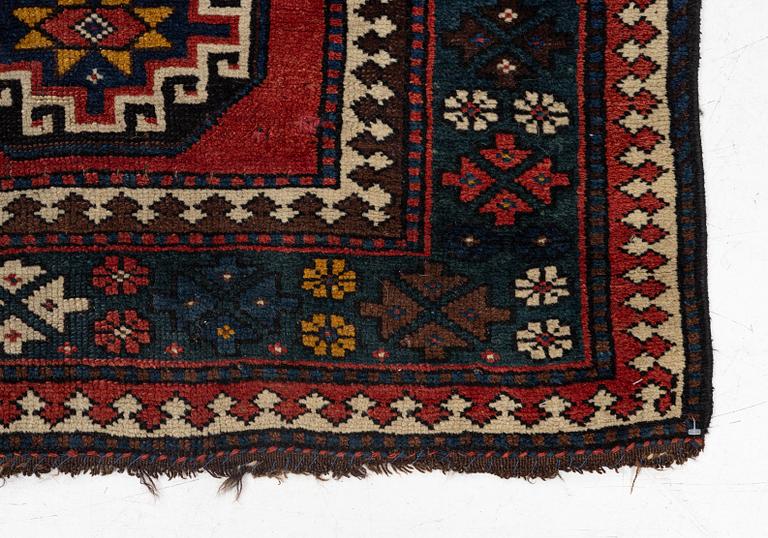 An antique Kelardasht runner, c. 305 x 105 cm.