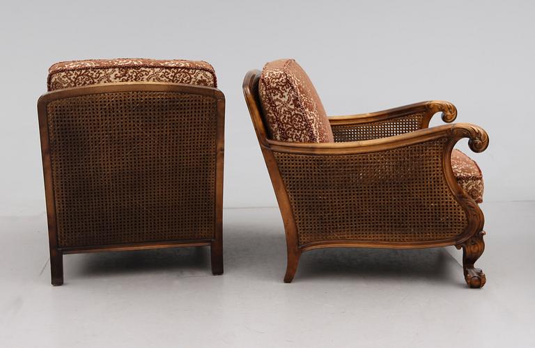 FÅTÖLJER, 1 par, Chippendalestil, 1900-talets första hälft.