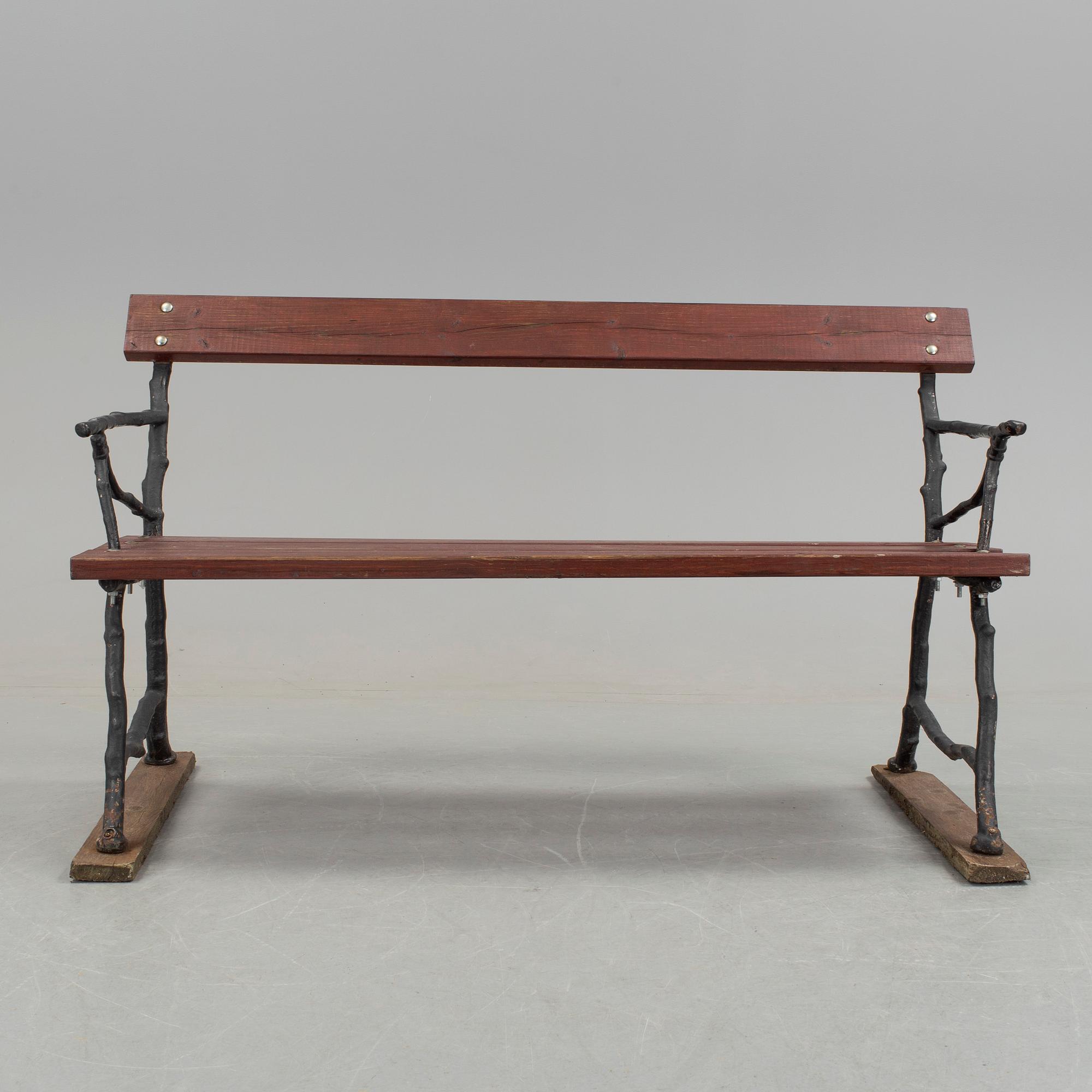 PARKBÄNK, gjutjärn, 1900-talets början.