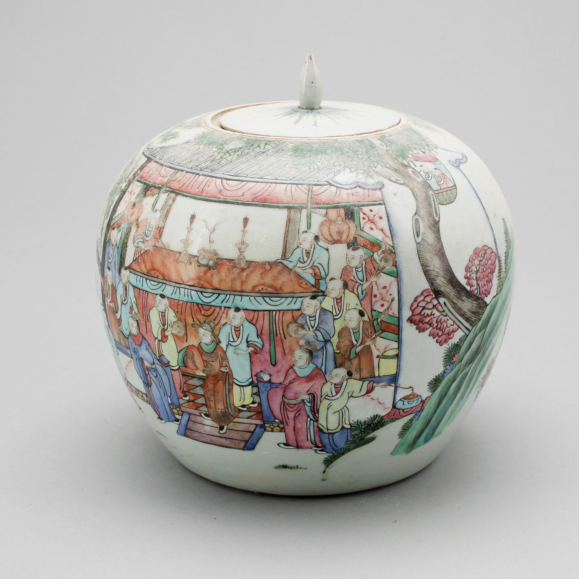 URNA MED LOCK, porslin, Kina, 1800-tal.