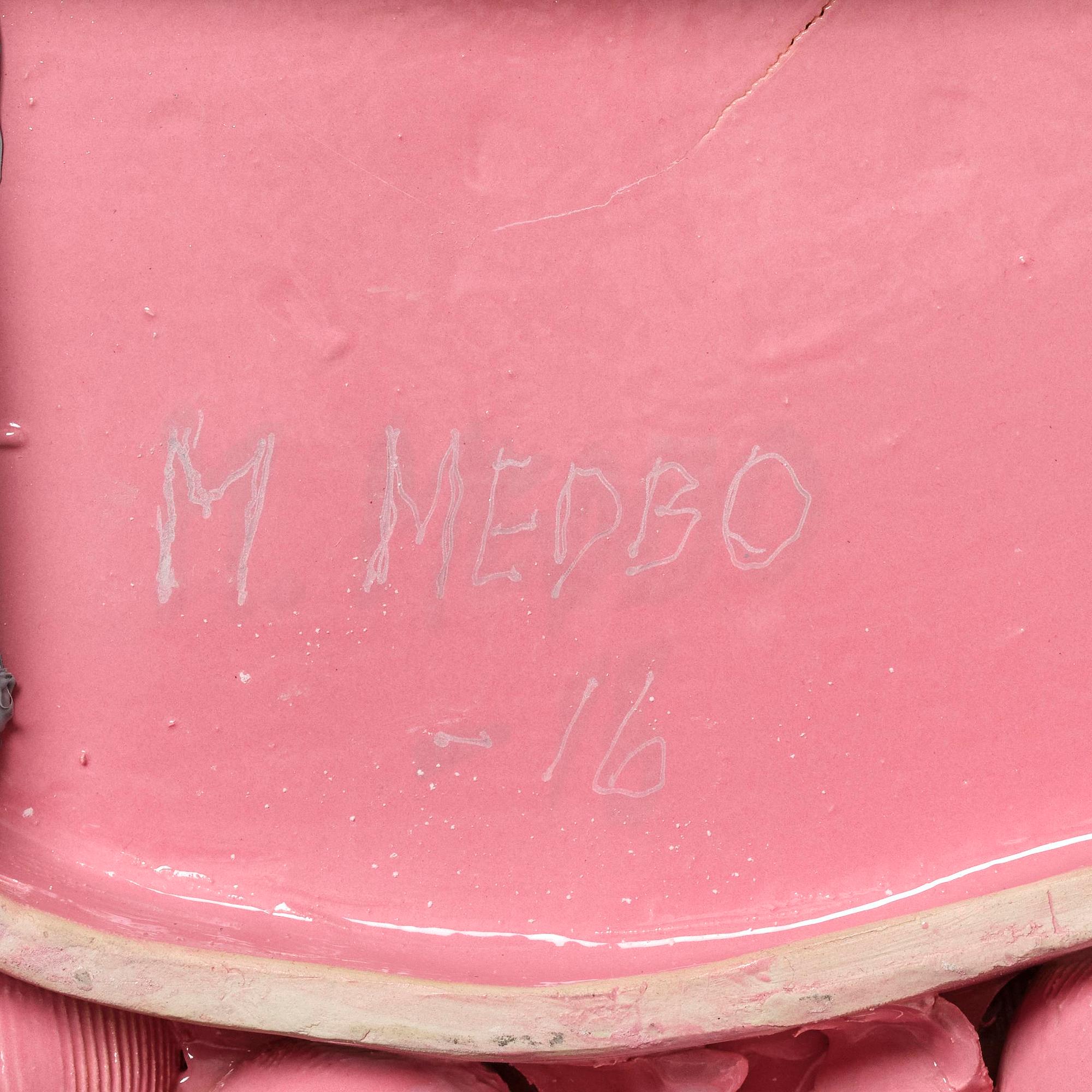 Mårten Medbo, väggskulptur, "Crowd", stengods, egen ateljé, 2016.
