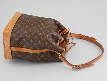 LOUIS VUITTON, a Monogram canvas "Noé" shoulder bag.