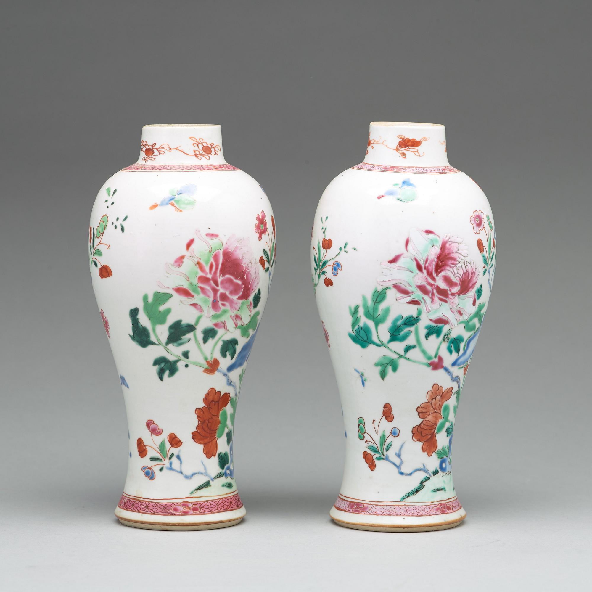 VASER, ett par, kompaniporslin. Qingdynastin, Qianlong (1736-95).