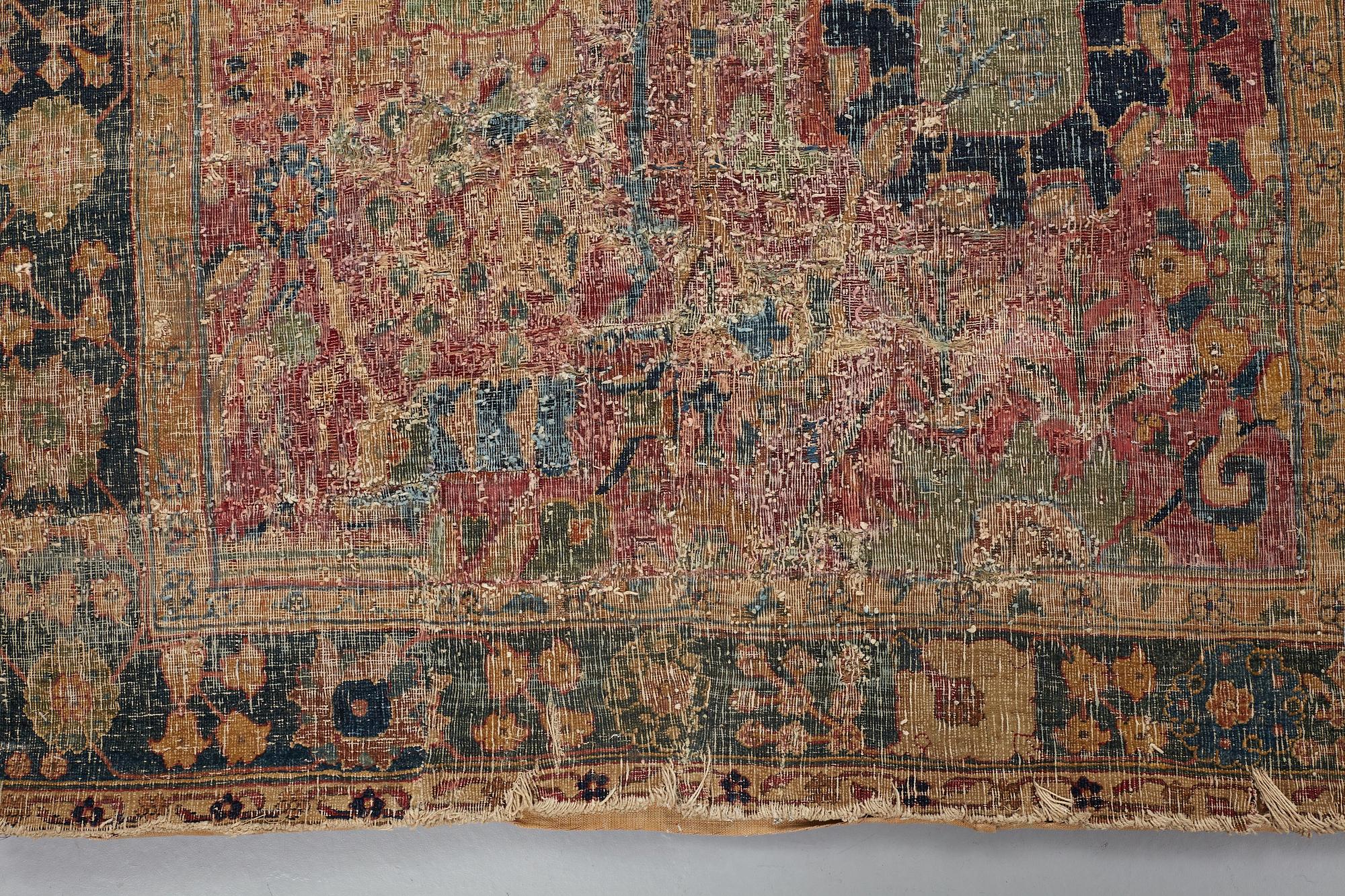 MATTFRAGMENT, antik Kirman Vas-matta, 1700-talets början, ca 193,5 x 103,5 cm.