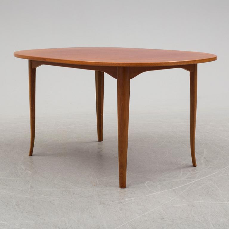 A 'Ovalen' coffee table by Carl Malmsten.