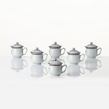 A 'Chinese Export' service, Qing dynasty, Jiaqing (1796-1820). (10 pieces).