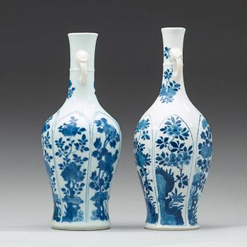 Two blue and white vases, Qing dynasty, Kangxi (1662-1722).