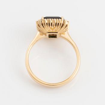 Ring, cocktail ring with tourmaline and brilliant-cut diamonds.