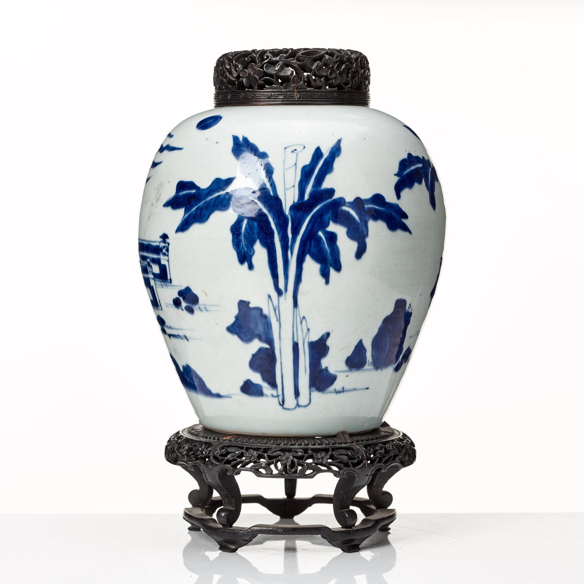 Urna, porslin. Transition, 1600-tal.