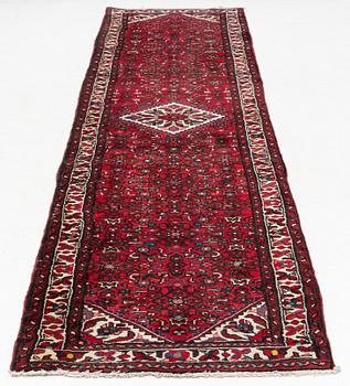 A Bakhtiari Runner, circa. 406 x 87 cm.