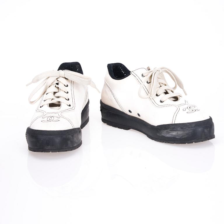SKOR, Chanel.