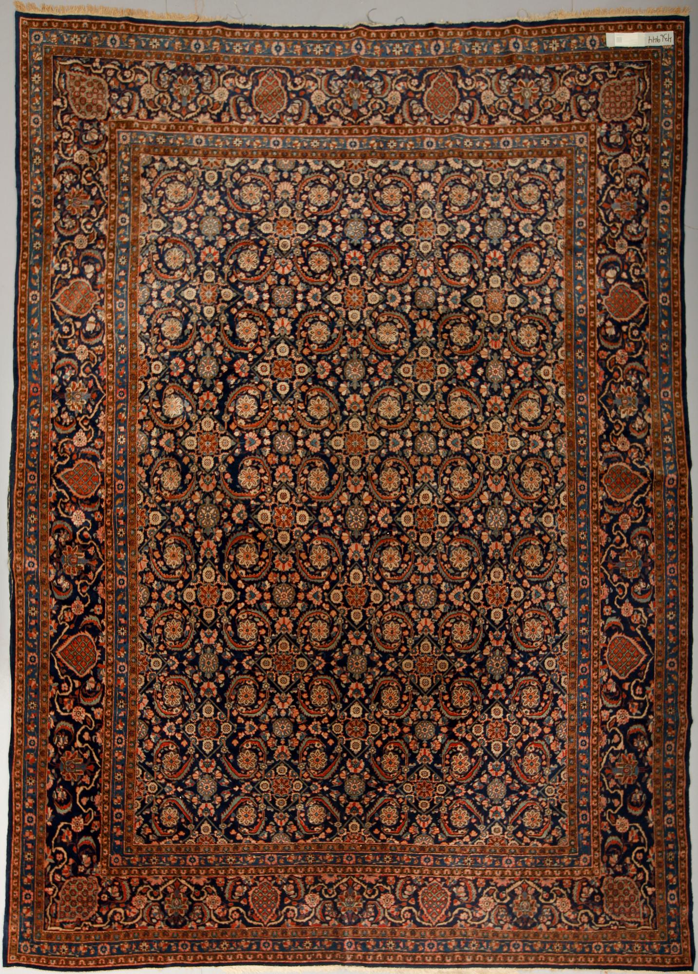 MATTA, orientalisk, old. Ca 370 x 260 cm.