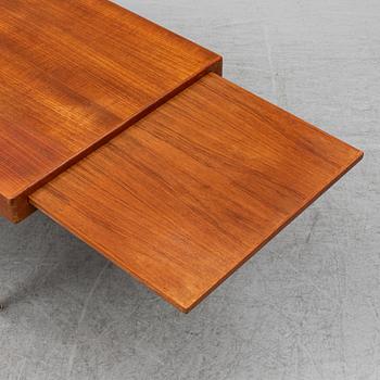 JOHANNES ANDERSEN, a teak veneered coffee table from CFC, Silkeborg, Denmark, 1950's/60's.