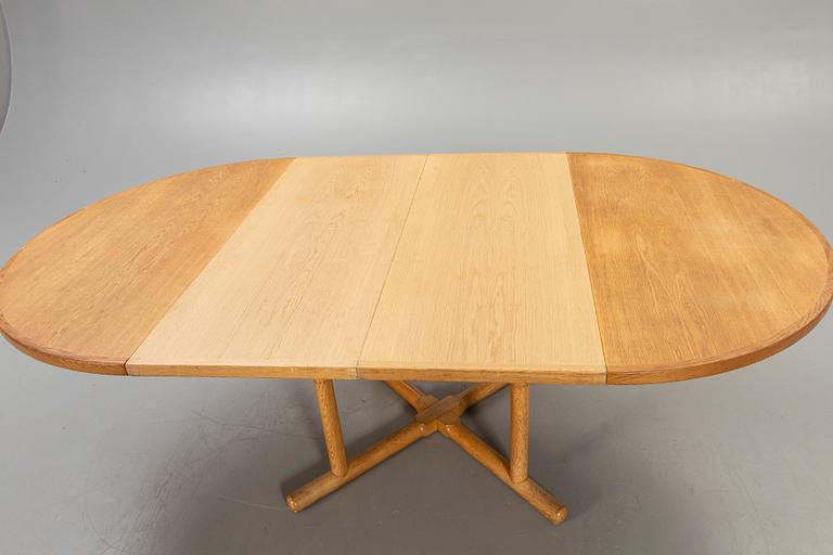 Kurt Østervig, Dining table for Jason Möbler, Denmark.