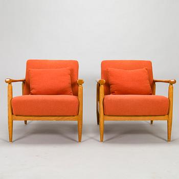 Jussi Peippo, A pair of mid-20th century '2460' armchairs for Asko, Finland.