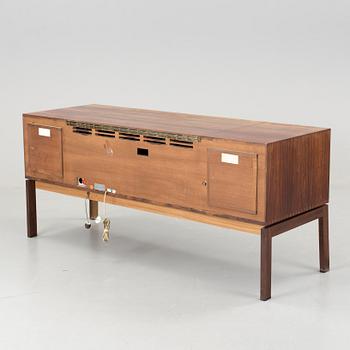 MUSIKMÖBEL, Beomaster 1200 RG Type 2226, Bang & Olufsen. 1965.