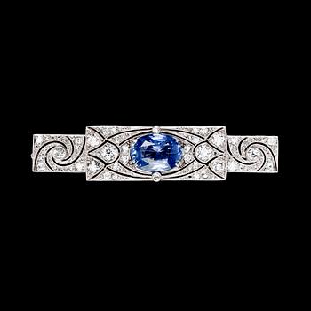 965. An Art Deco blue sapphire and diamond brooch, 1930's.