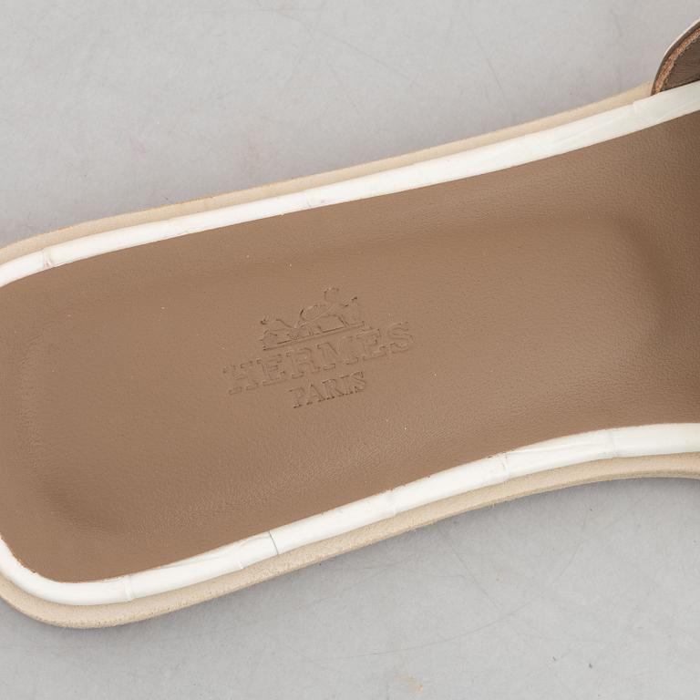 Hermès, Sandals, "Oran Himalaya", size 38 1/2.