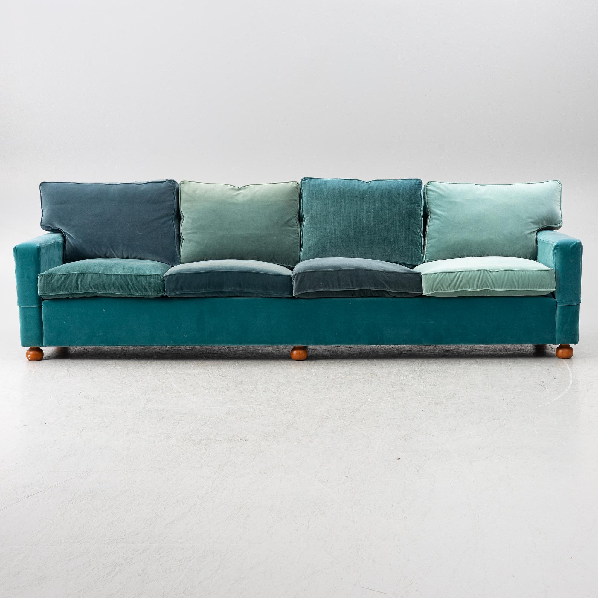 Josef Frank, sofa "Långsoffan", model 3031, Svenskt Tenn.