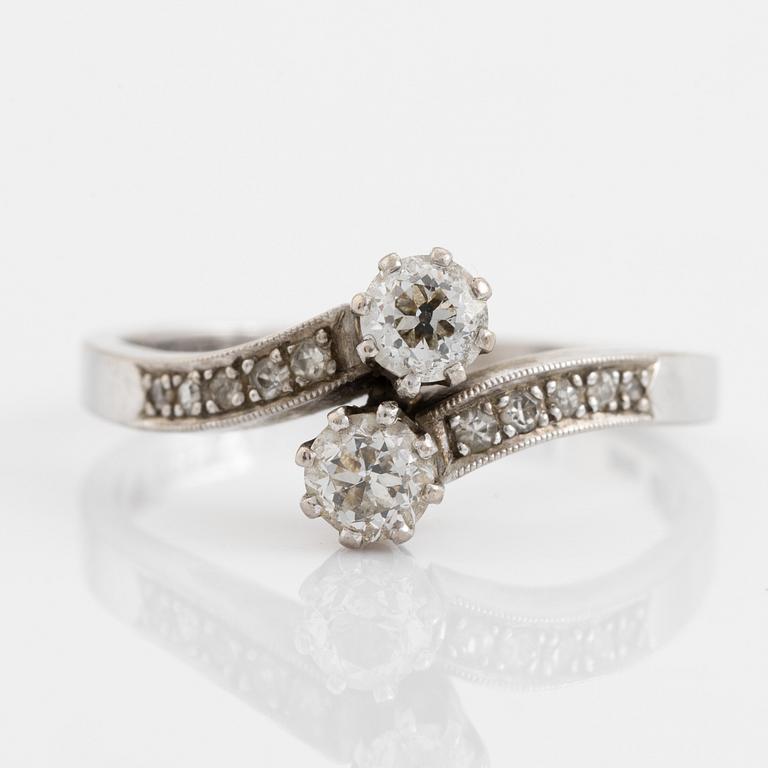 Ring, sk syskonring, 18K vitguld med briljantslipade diamanter.