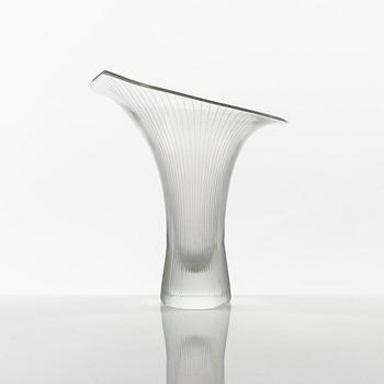 Tapio Wirkkala, vase, "Kanttarell", signed Tapio Wirkkala, Iittala -55.