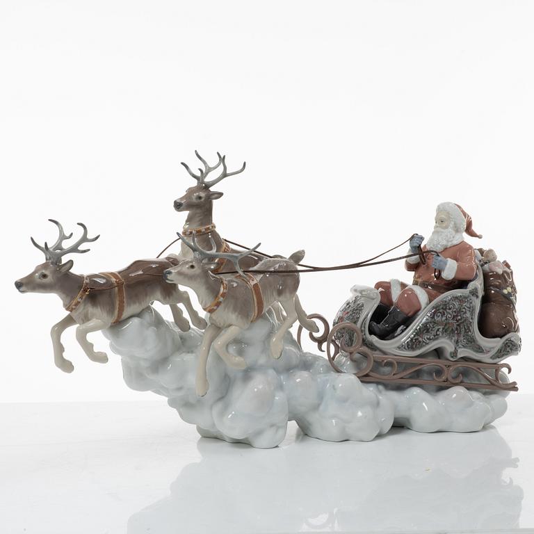 Alfredo Llorens, "Santa's midnight ride", Lladró, Spain.