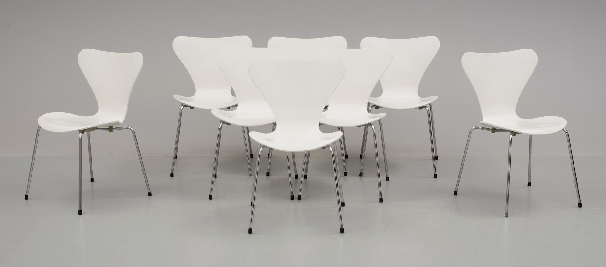 STOLAR, 8 st, "Sjuan", Arne Jacobsen för Fritz Hansen.