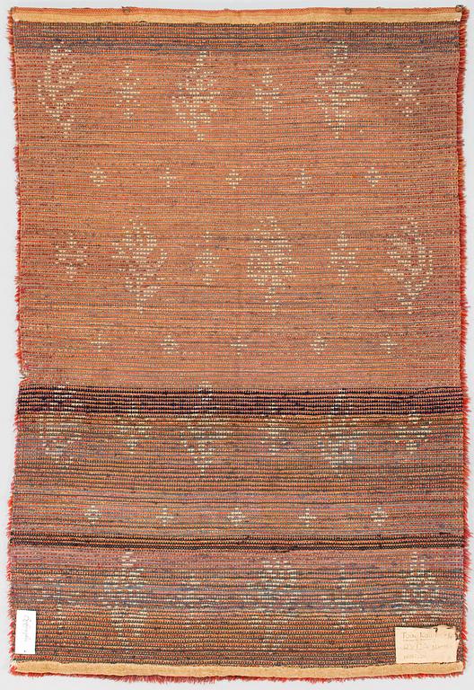 Toini Kallio, A Finnish long pile rug made by Toini Kallio. Circa 167x112 cm.
