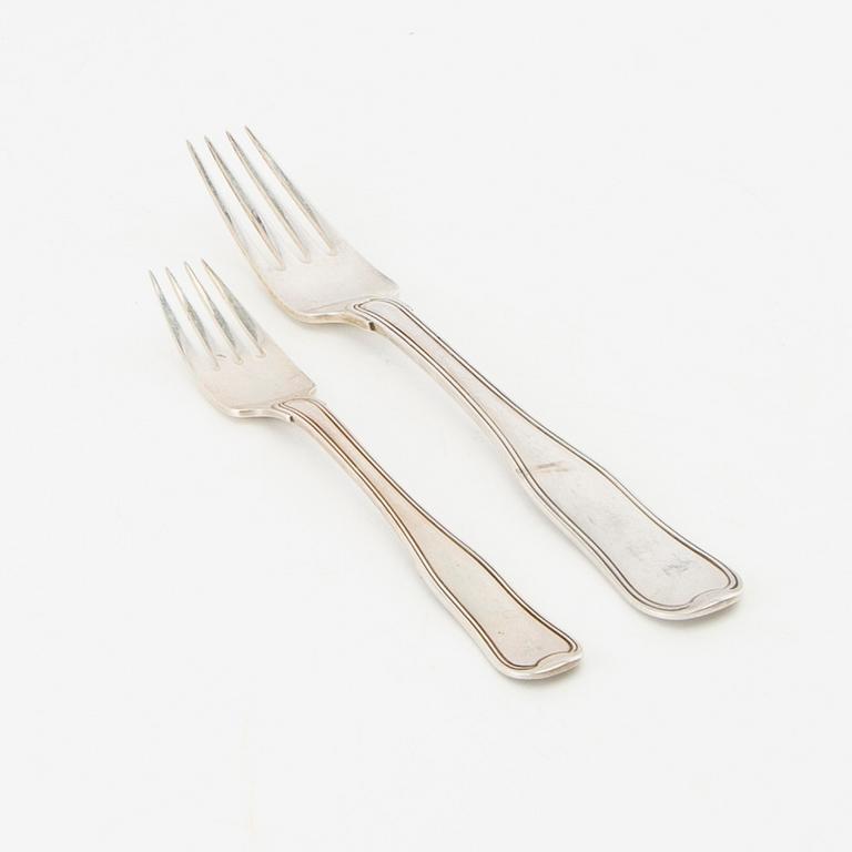 Harald Nielsen, 73-piece silver cutlery set "Old Danish" by Georg Jensen.