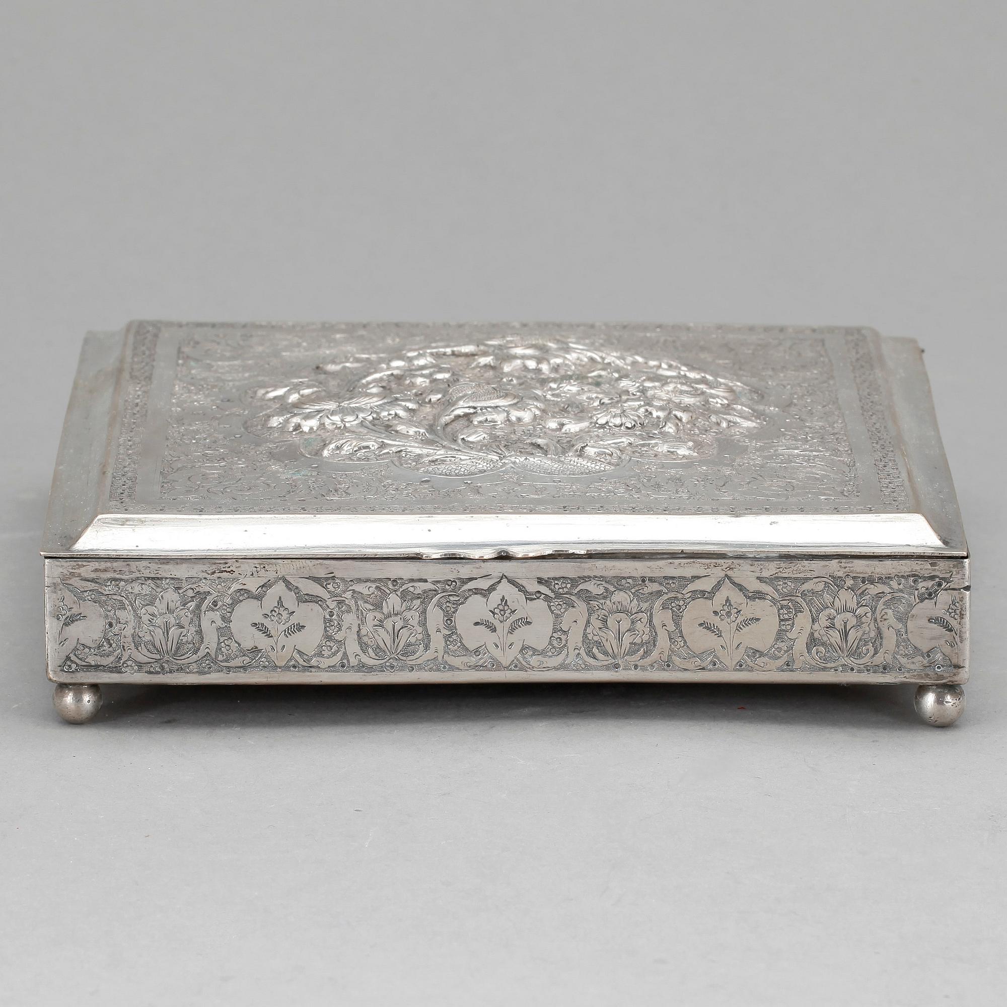 SKRIN, silver, Persien, 1900-talets första hälft.. Vikt ca 510 gram.