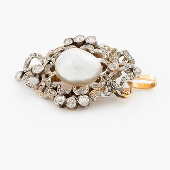 Pendant/brooch, gold with a baroque pearl and old-cut diamonds.