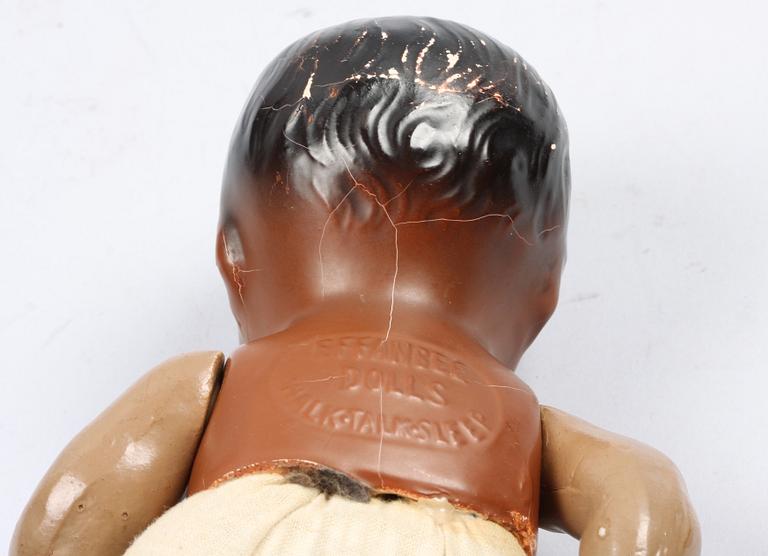 DOCKA. Märkt "Effanbee Dolls Walk Talk Sleep".