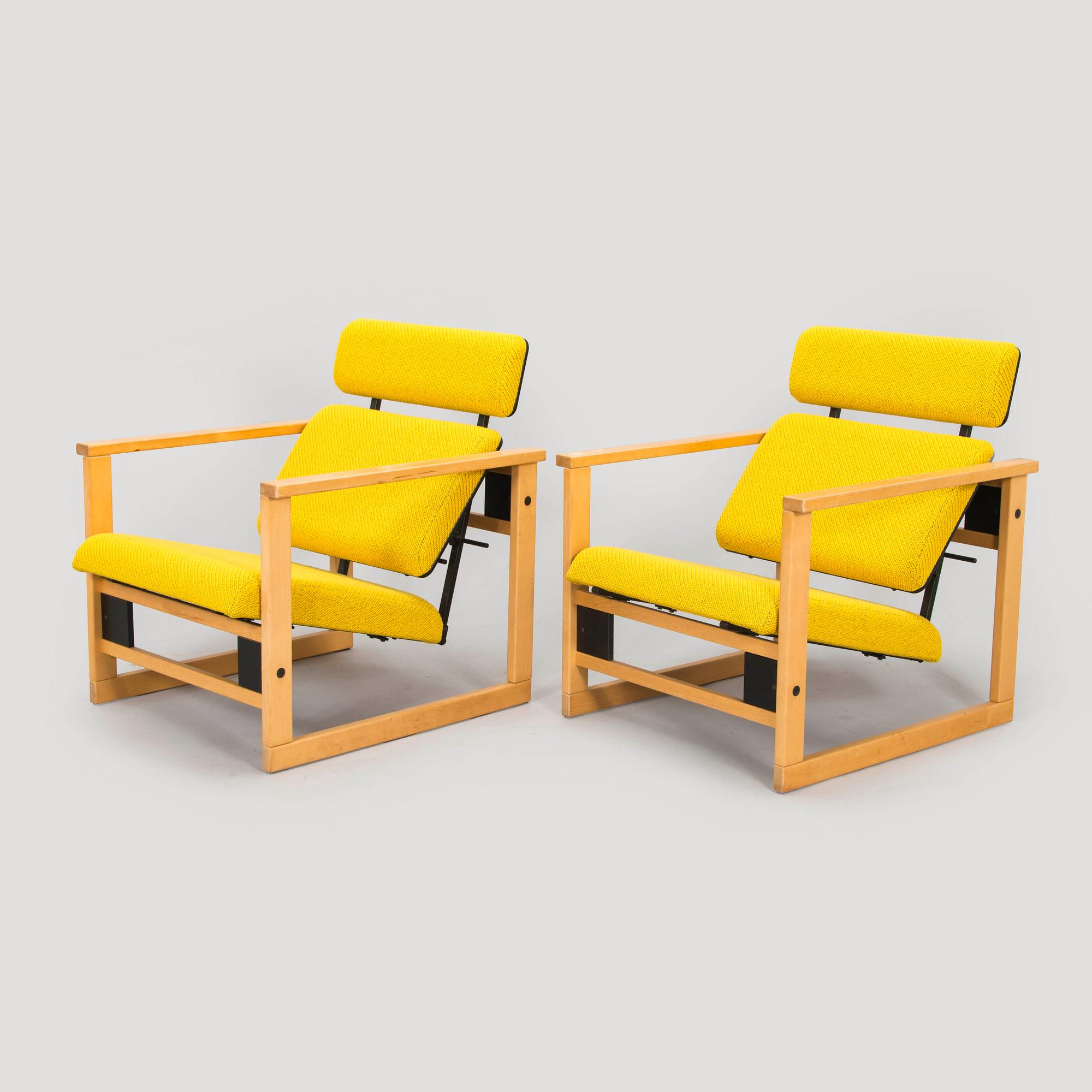 Yrjö Kukkapuro, nojatuoleja, pari, "Alnus" 1990-luku.