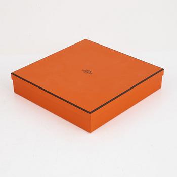 Hermès, plates, a pair, "H-Deco".