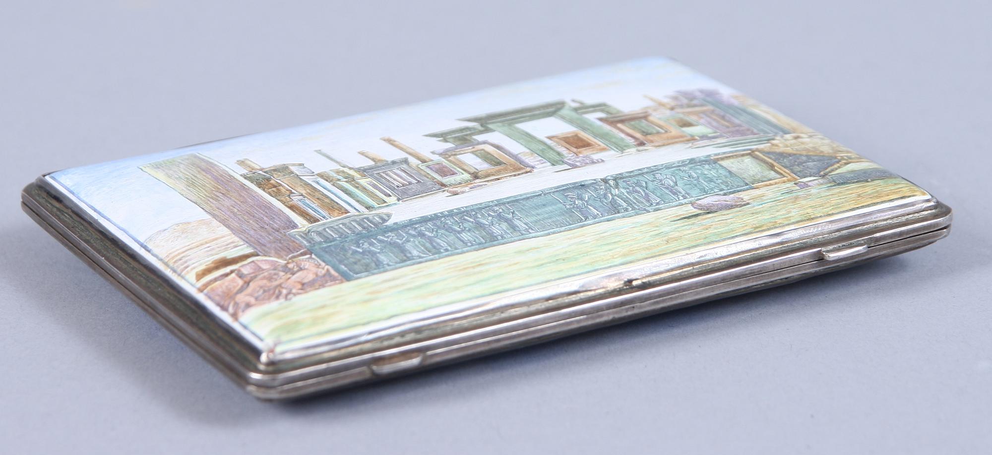 DOSA, silver samt emalj. 1900-tal.