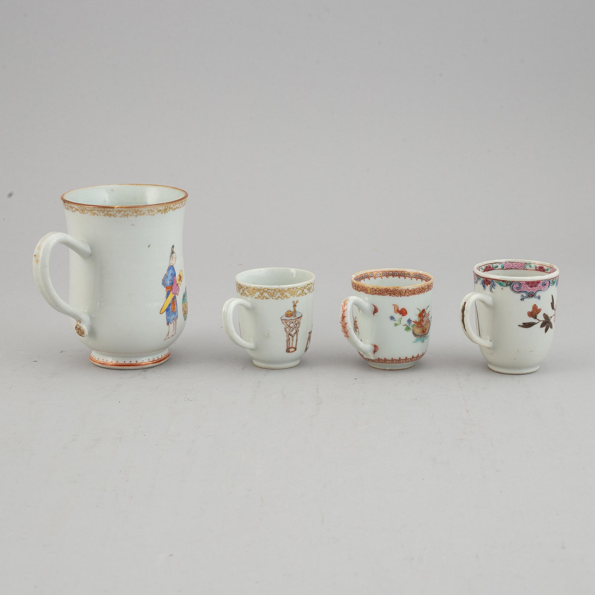 Muggar, fyra stycken, kompaniporslin. Qingdynastin, Qianlong (1736-95).