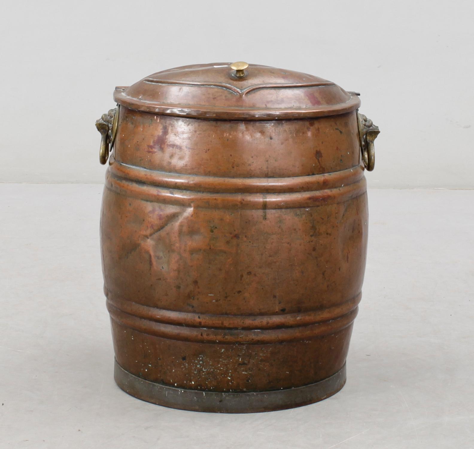 VATTENTUNNA, koppar, 1800-tal.