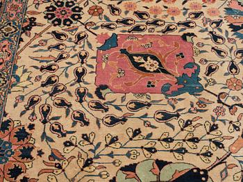 Matta, semiantik Täbris Petag, ca 393,5 x 303 cm.